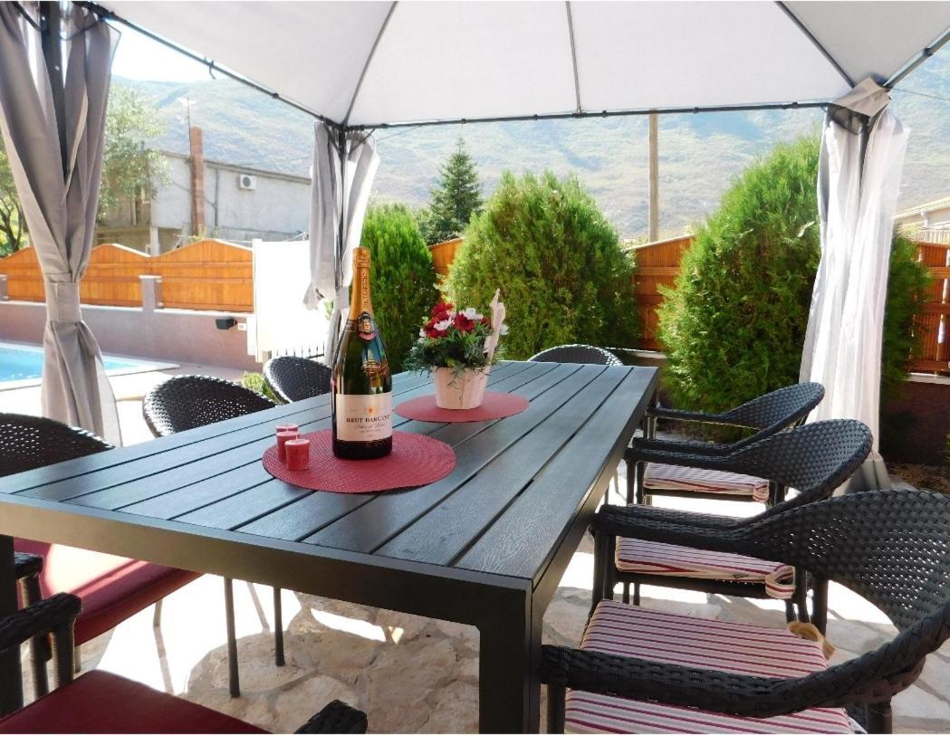 Holiday Home Jass Near Makarska Zagvozd Buitenkant foto
