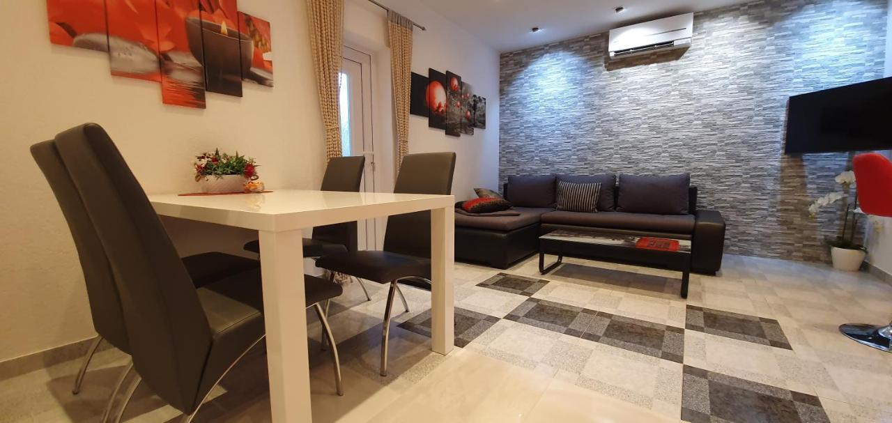 Holiday Home Jass Near Makarska Zagvozd Buitenkant foto