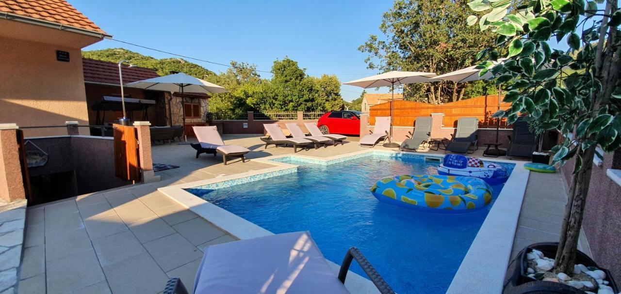 Holiday Home Jass Near Makarska Zagvozd Buitenkant foto