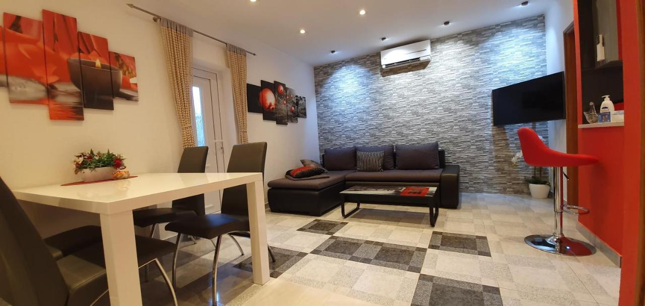 Holiday Home Jass Near Makarska Zagvozd Buitenkant foto